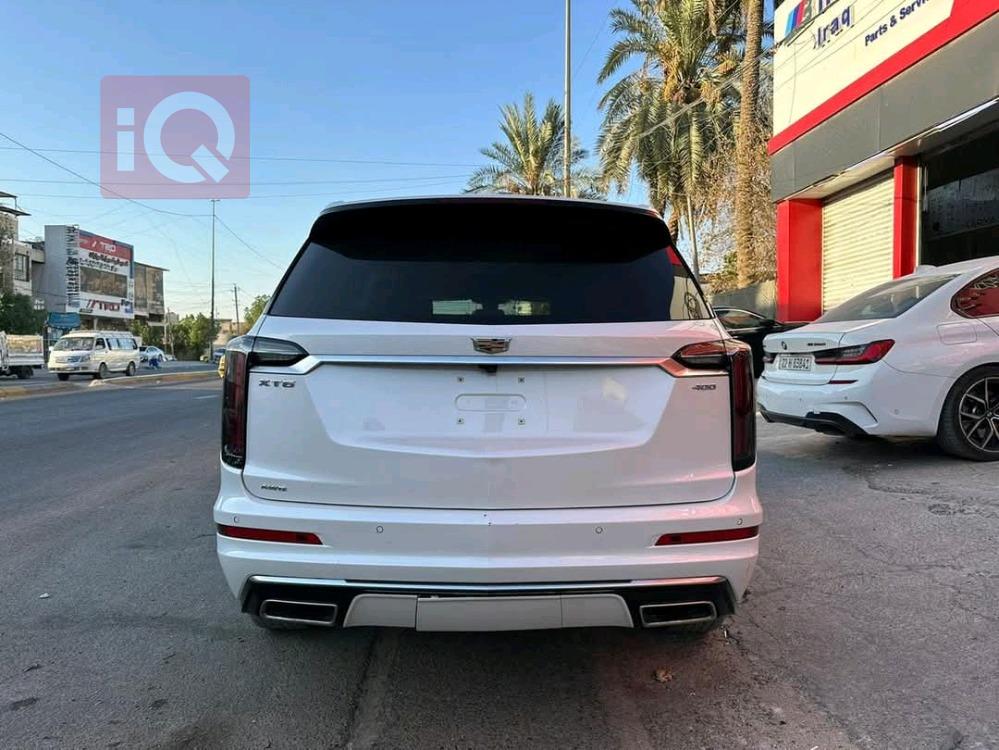 Cadillac XT6